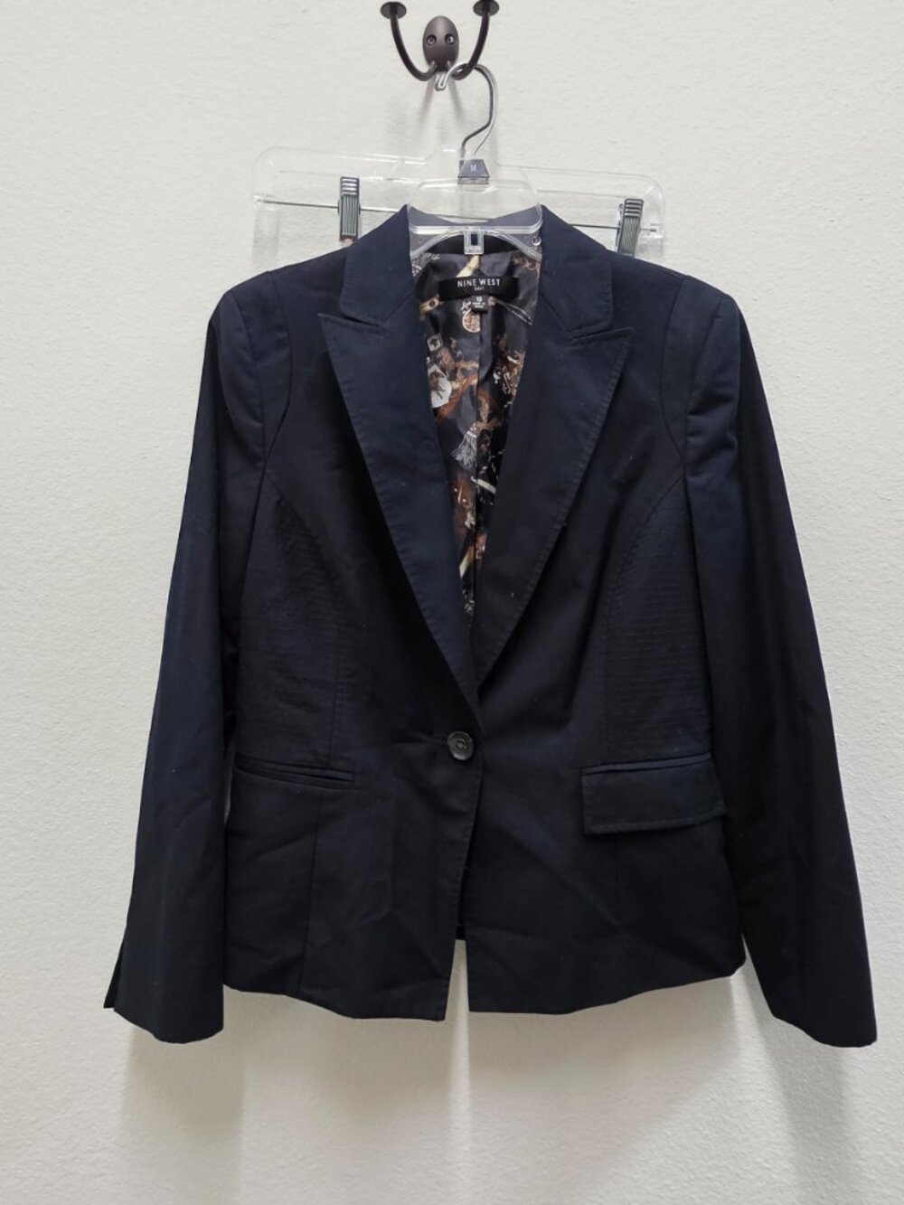 Nine West Women's Black Suit Blazer - Size 10 - Lined / Embellished